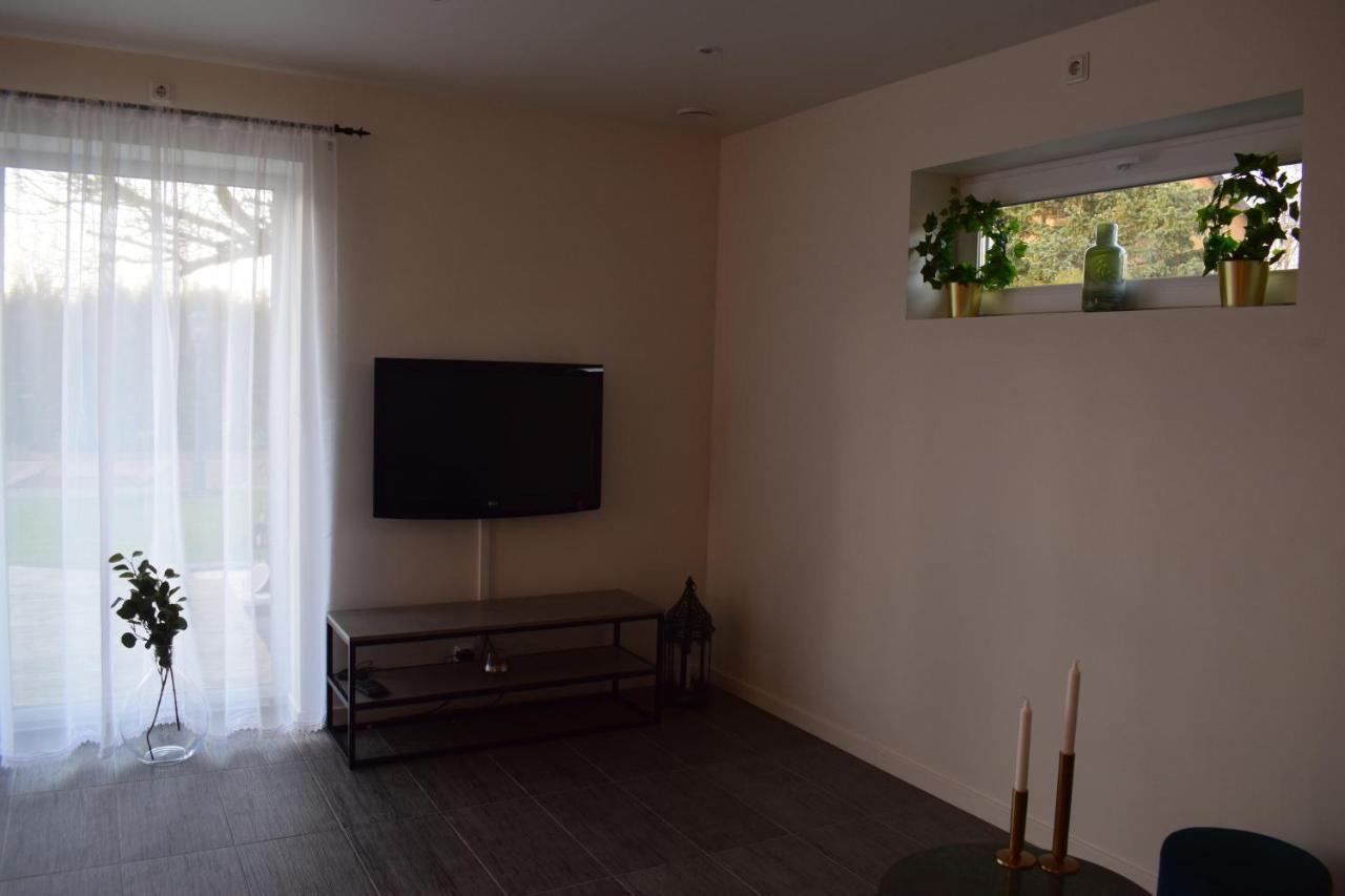 Villa Enigma Халмщад Екстериор снимка